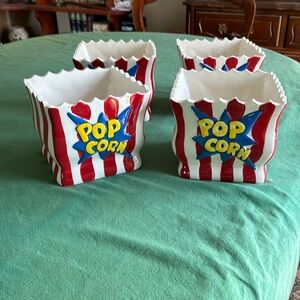 Set of 4 ceramic popcorn bowls